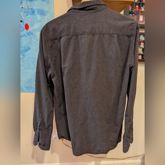 2 RVCA Button-Up Shirts (M) - Picture 5 of 7